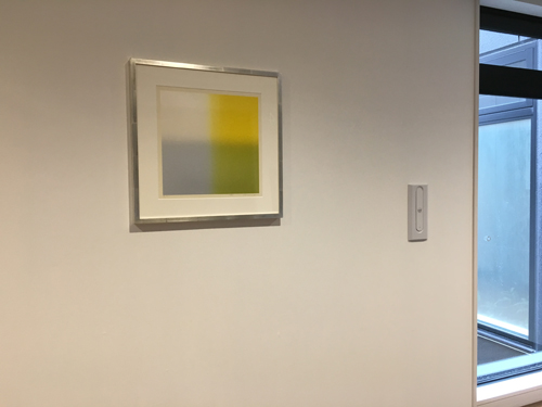 絵画を飾る リビングルーム 玄関 寝室 画廊のコラム