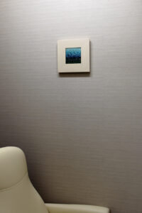 病院（人間ドック）の内視鏡前室に飾った佐伯和子のファイバーアート